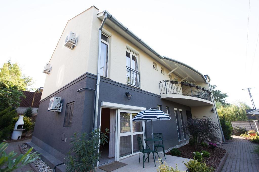 Csenge Villa Шиофок Экстерьер фото
