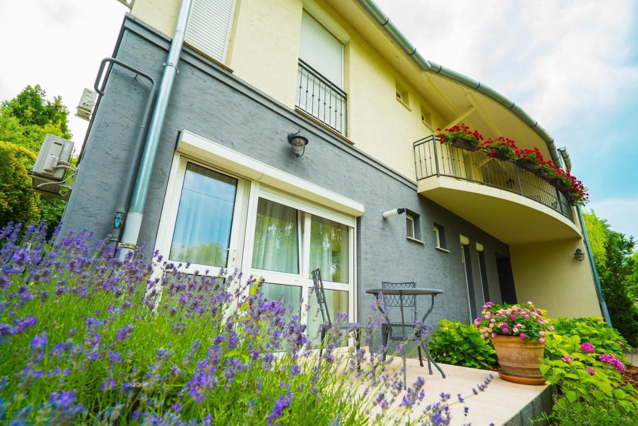 Csenge Villa Шиофок Экстерьер фото
